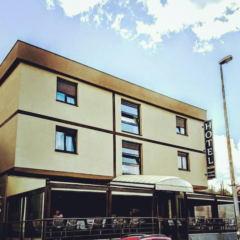 Hotel Medium Mostar Exterior foto